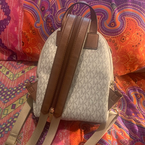 Mini Erin Michael Kors Backpack, New - Picture 3 of 4